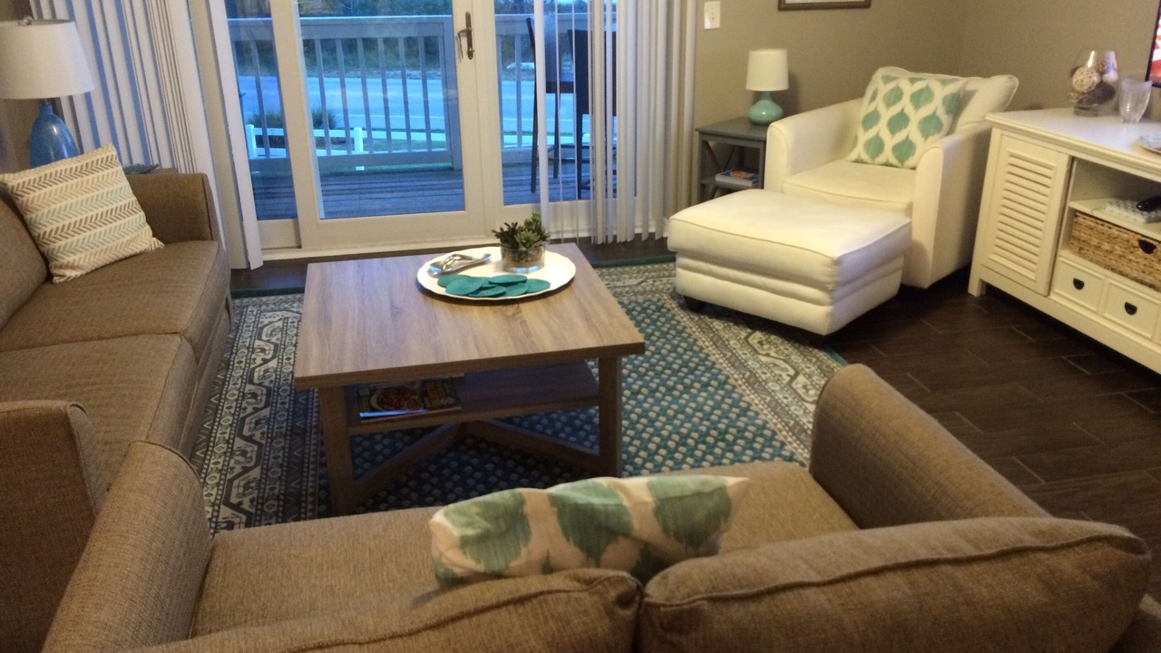 Photo of Livingroom in Innerarity Townhomes