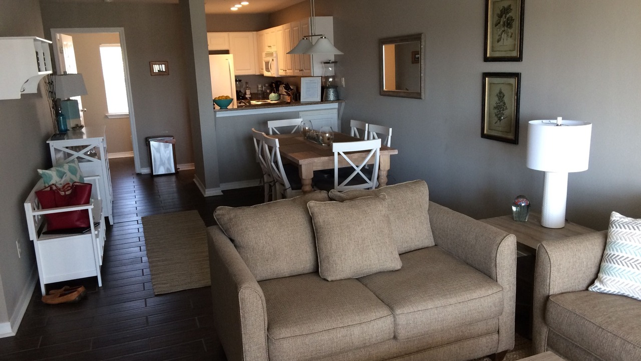 Photo of Livingroom in Innerarity Townhomes