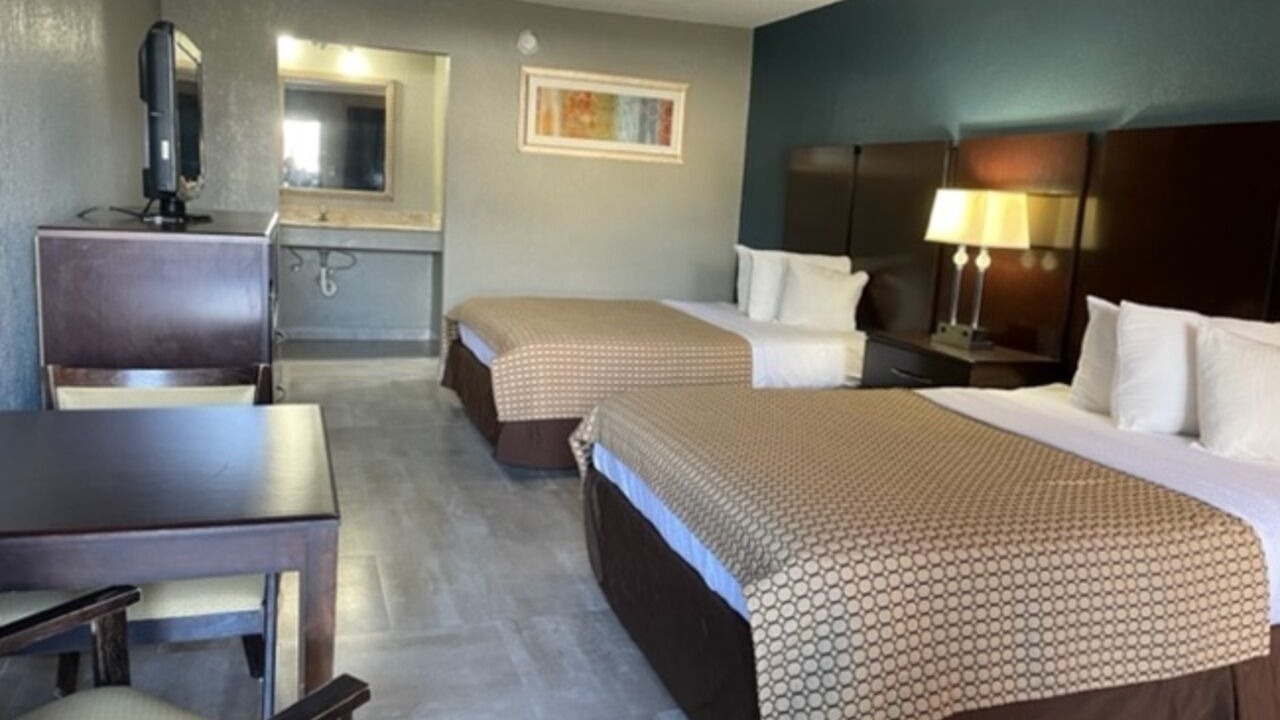 Photo of Bedroom in Lake City