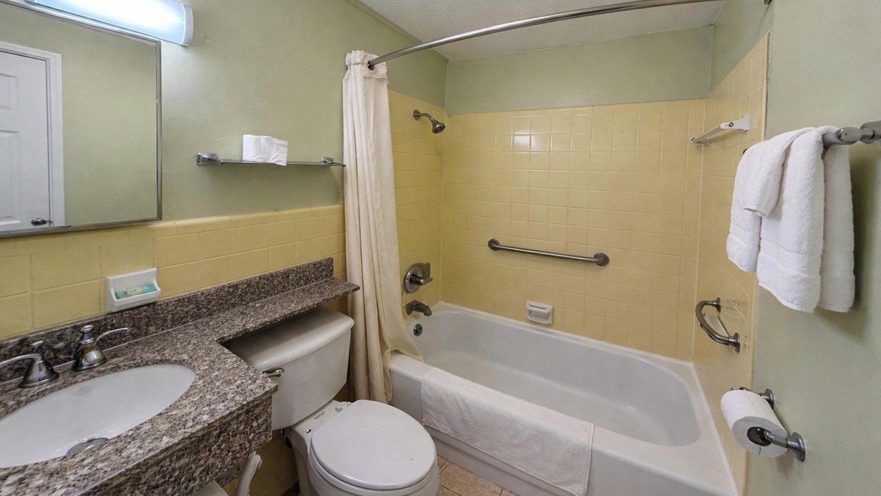 Photo of Bathroom in Elba