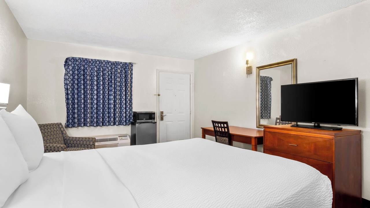 Photo of Bedroom in MacClenny