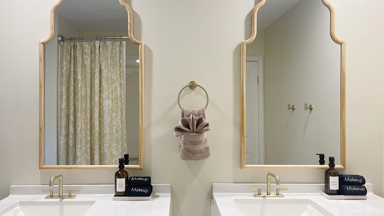 Photo of Bathroom in Whitemarsh Island