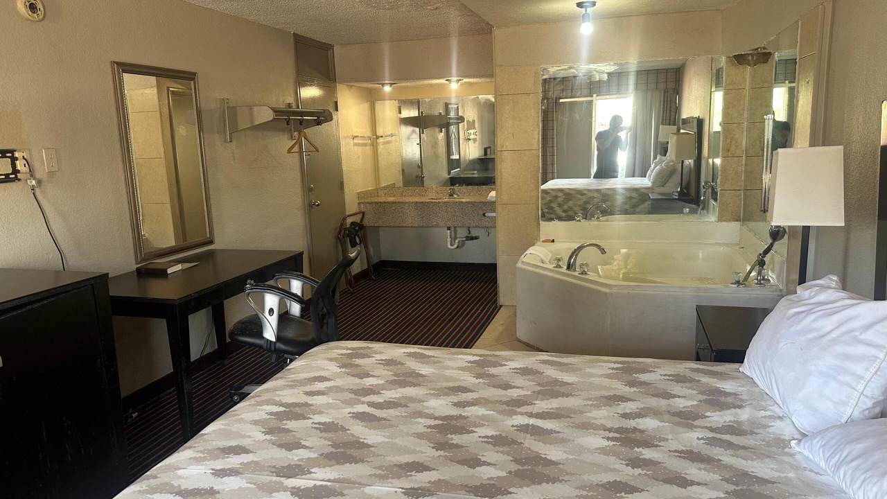 Photo of Bedroom in Albany