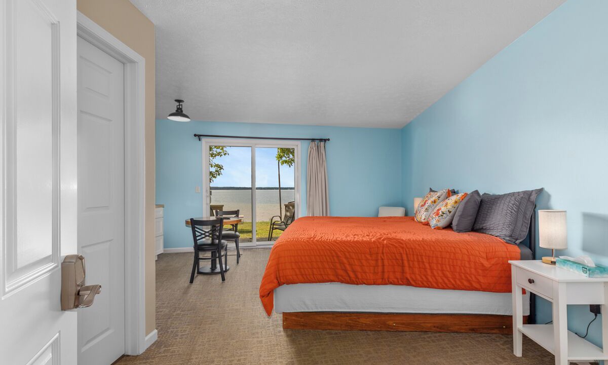 Photo of Bedroom in Lake City