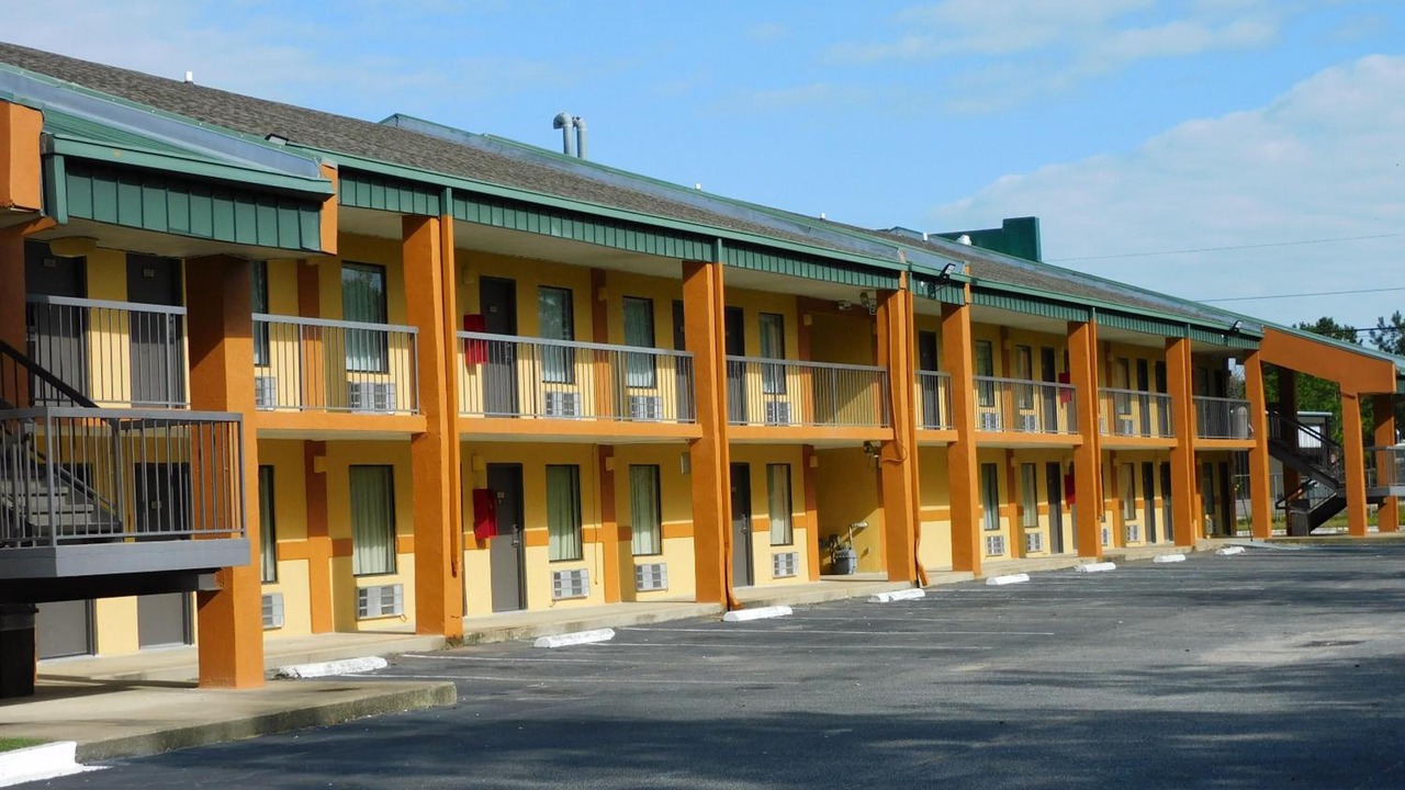 Photo of Outdoor in Camilla