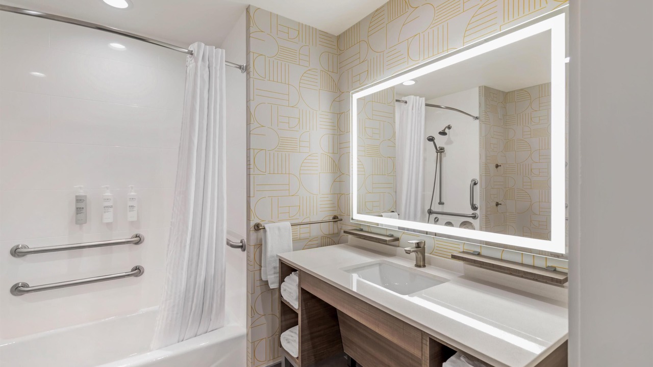 Photo of Bathroom in Calera