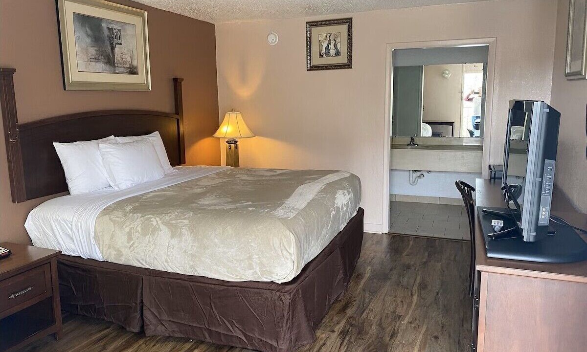 Photo of Bedroom in Montgomery