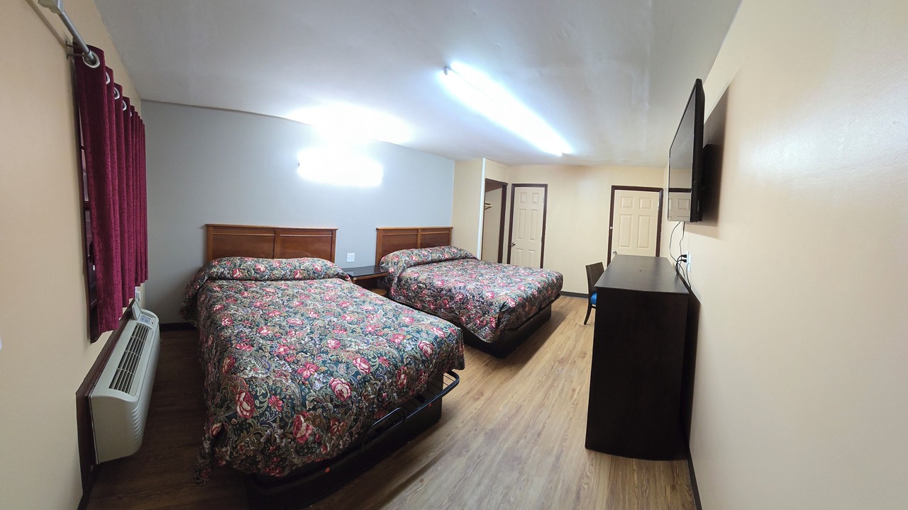 Photo of Bedroom in Ozark