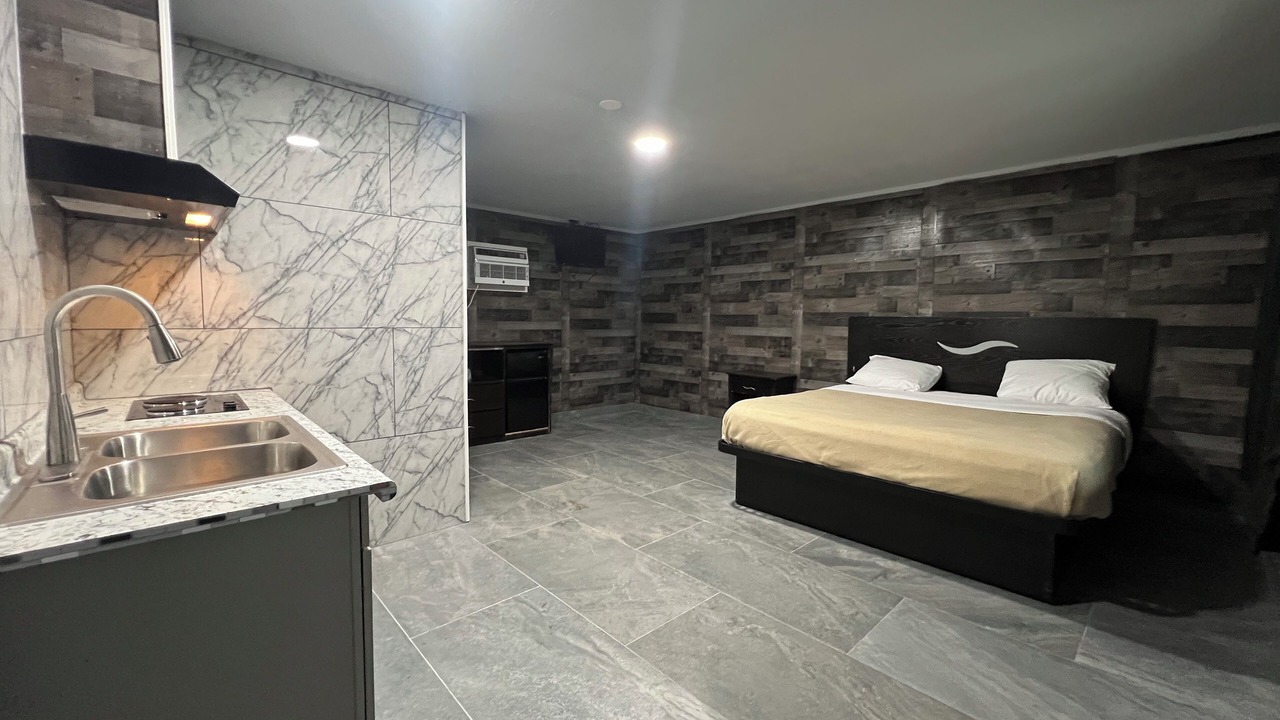 Photo of Bedroom in Mobile