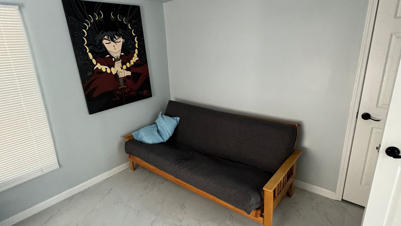 Photo of Livingroom in Constitution