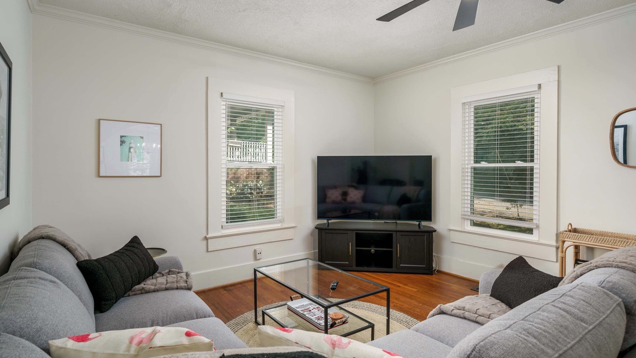 Photo of Livingroom in Northport