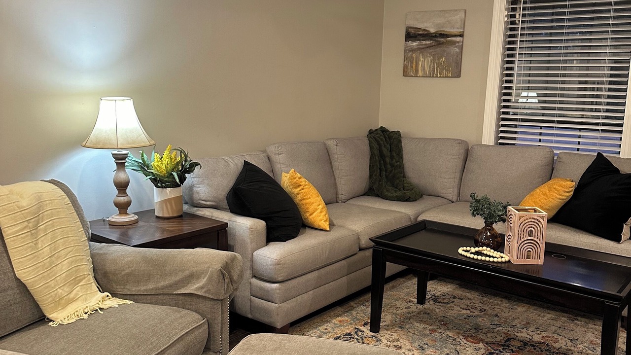 Photo of Livingroom in Petal