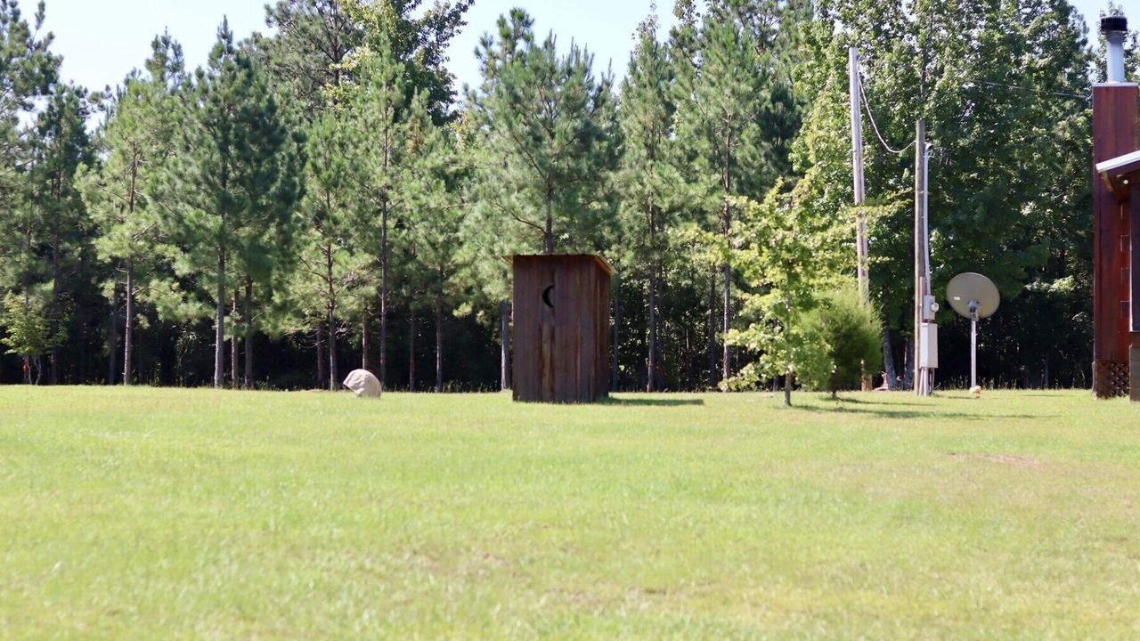 Photo of Others in Beatrice