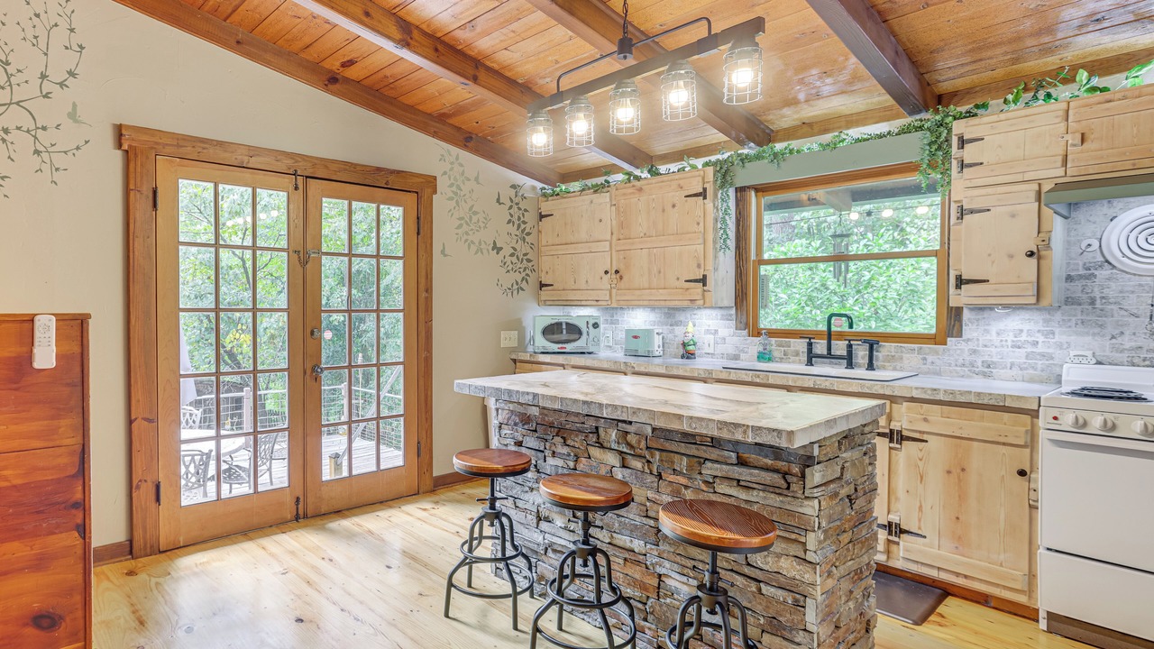 Photo of Kitchen in Titus