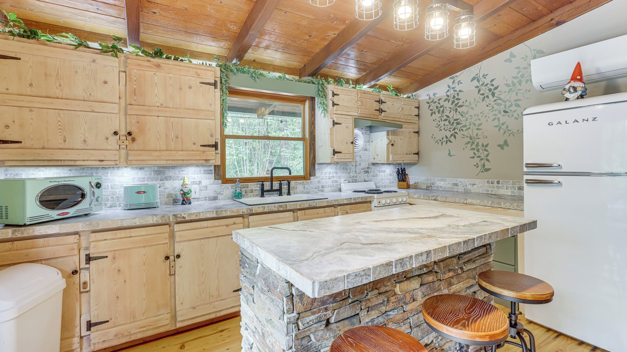 Photo of Kitchen in Titus