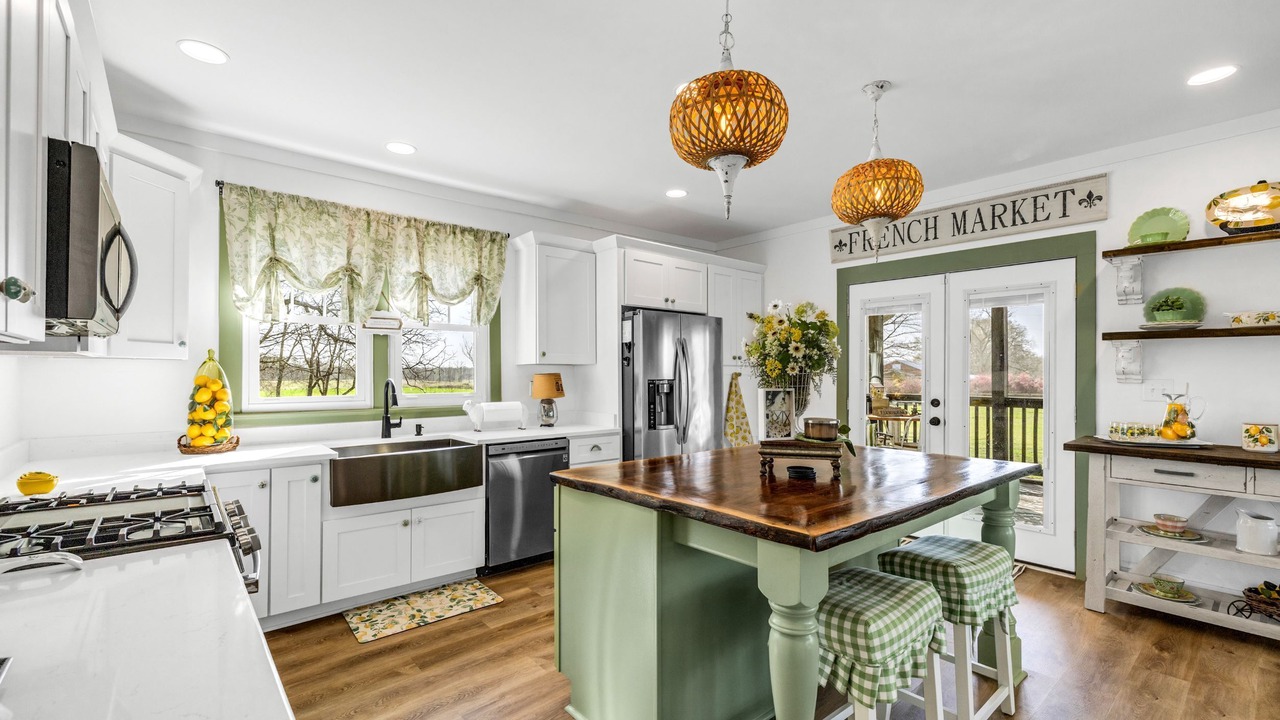 Photo of Kitchen in Barnesville
