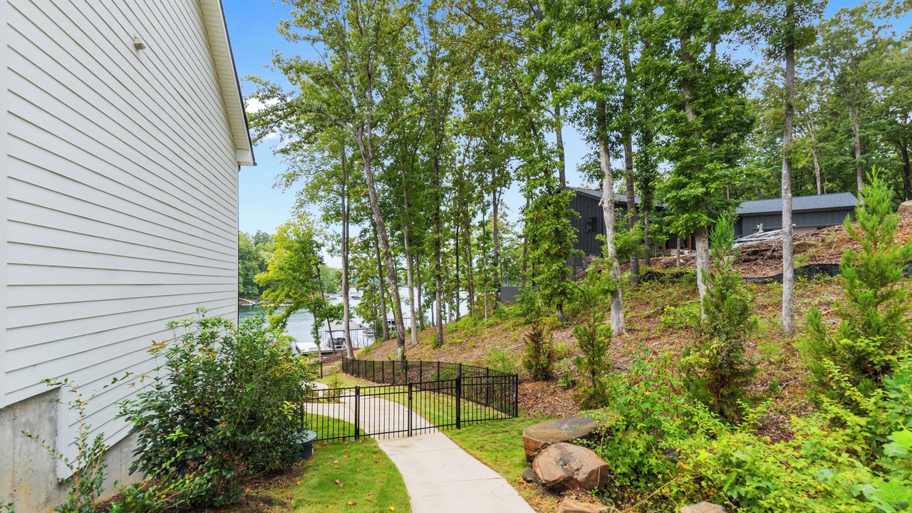 Photo of Outdoor in Six Mile