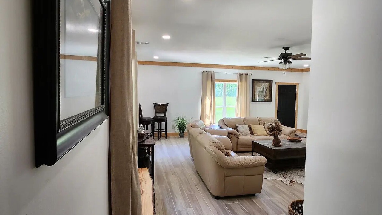 Photo of Livingroom in Mountville