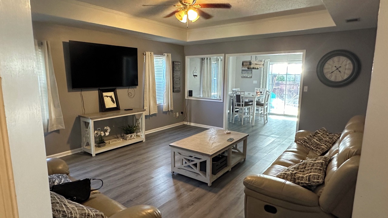 Photo of Livingroom in Valdosta