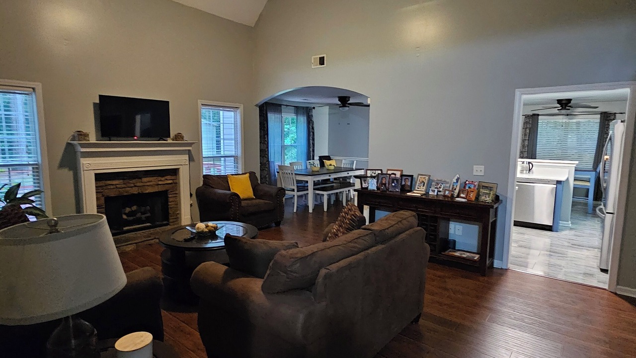 Photo of Livingroom in Griffin