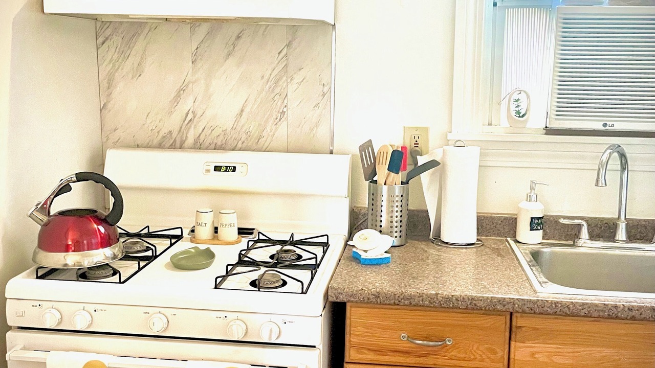 Photo of Kitchen in Holy Cross District