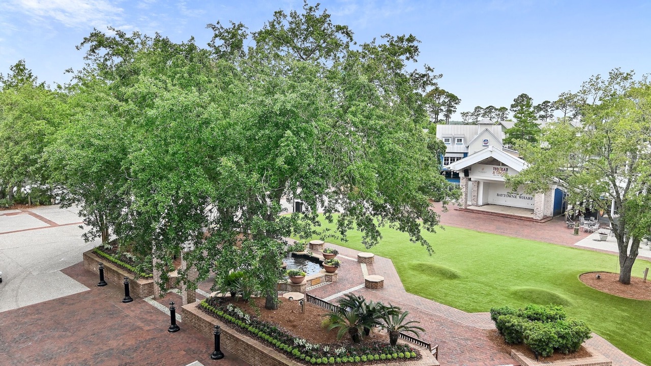 Photo of Outdoor in Baytowne Wharf