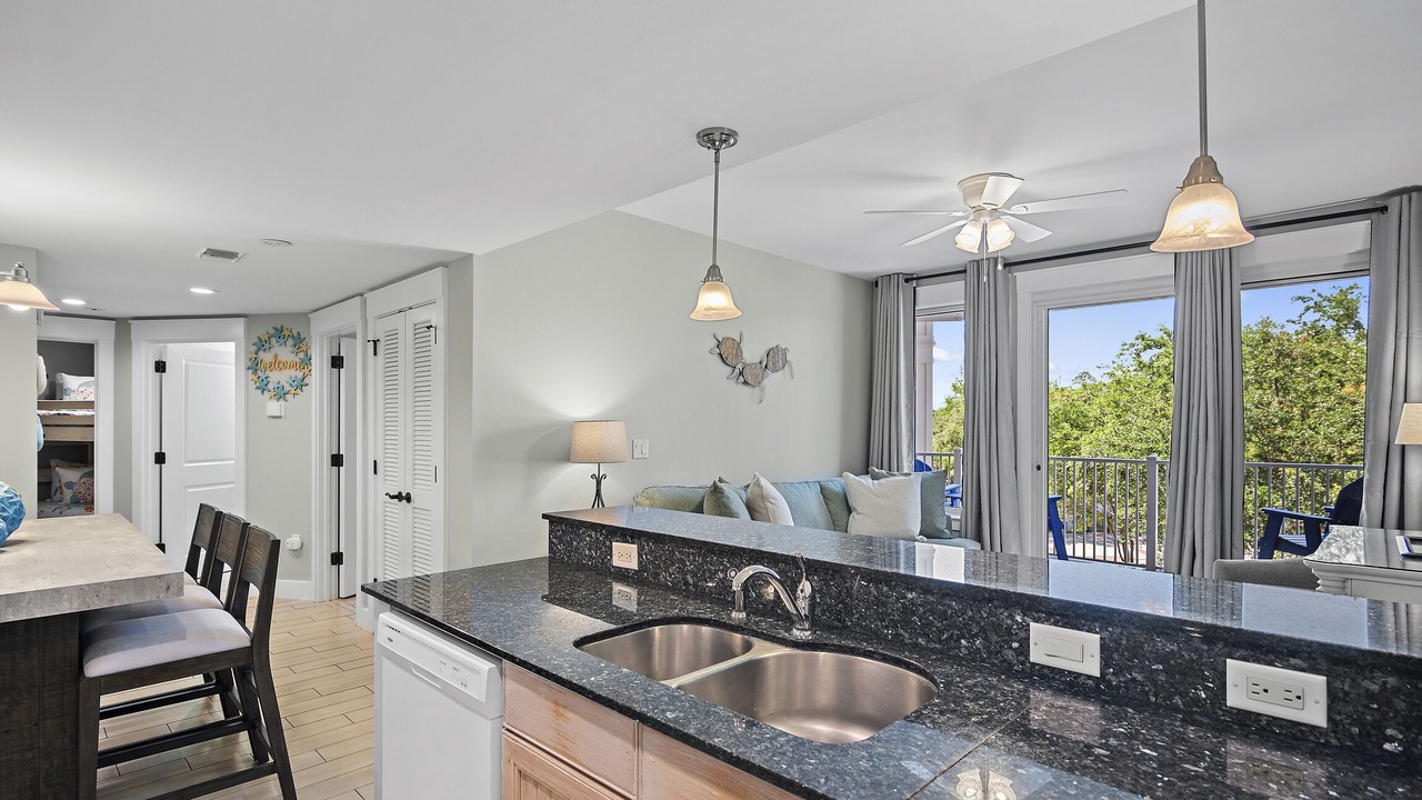 Photo of Kitchen in Baytowne Wharf