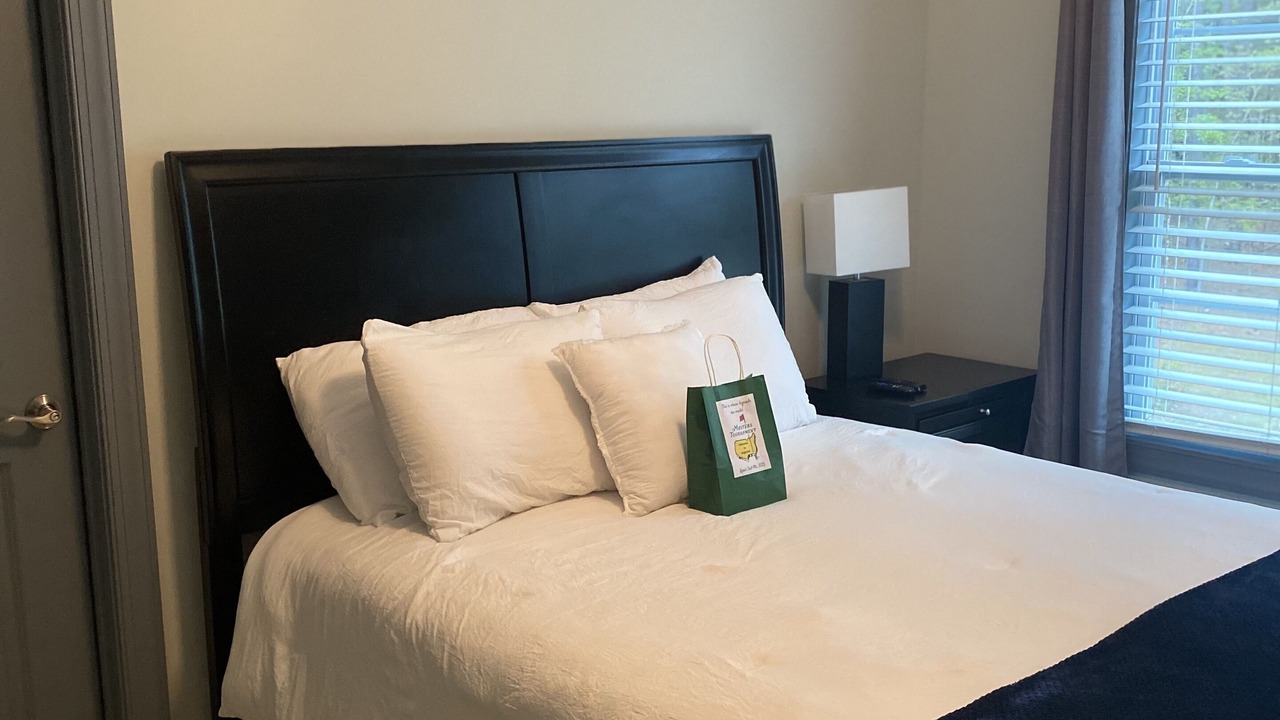 Photo of Bedroom in Appling