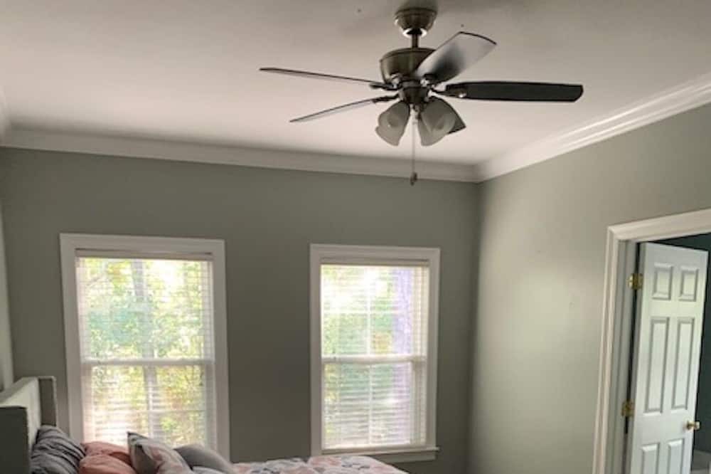 Photo of Bedroom in Pass Christian