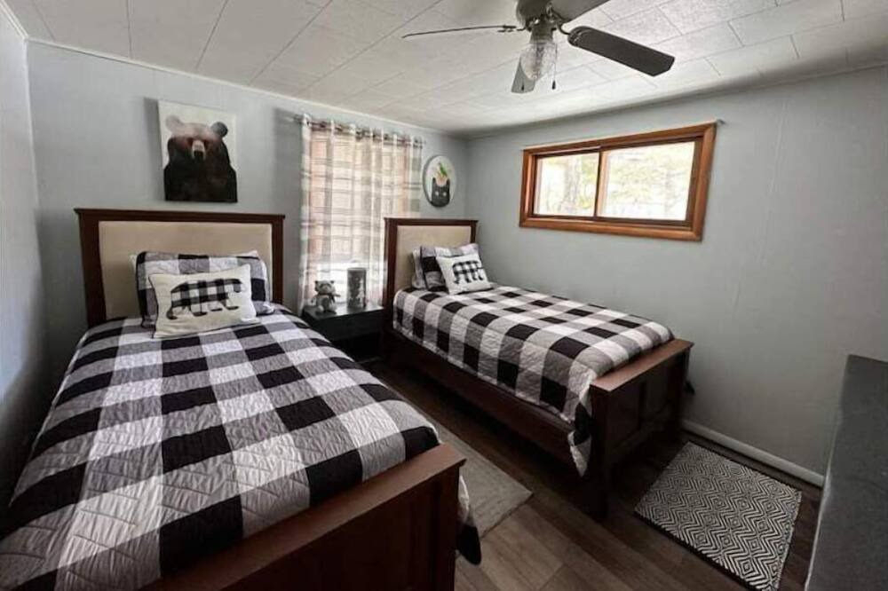 Photo of Bedroom in Irons