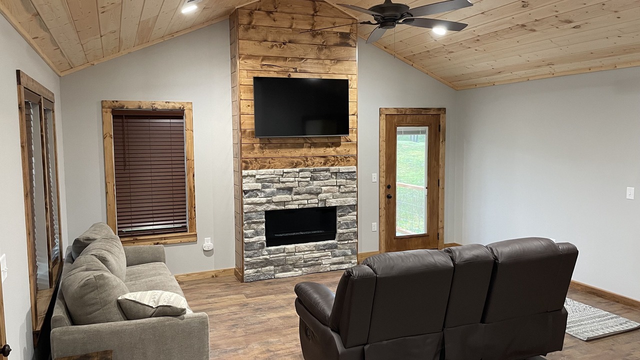 Photo of Livingroom in Amity