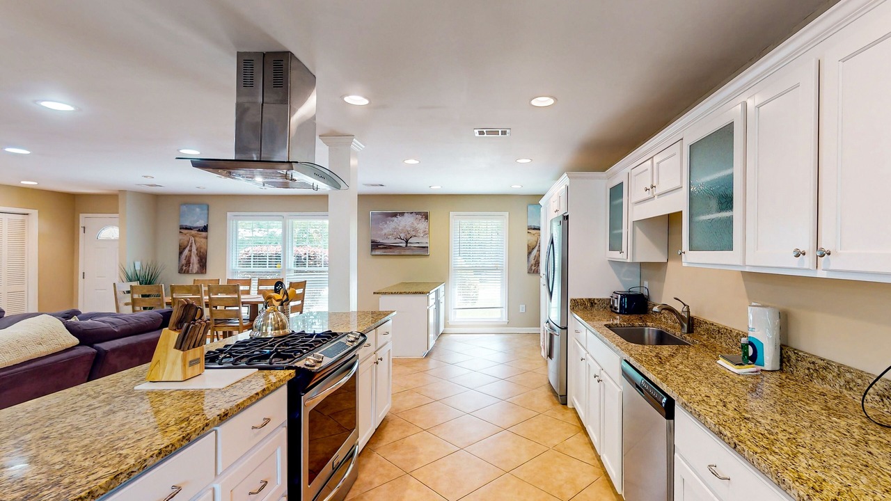 Photo of Kitchen in Isle of Hope Historic District