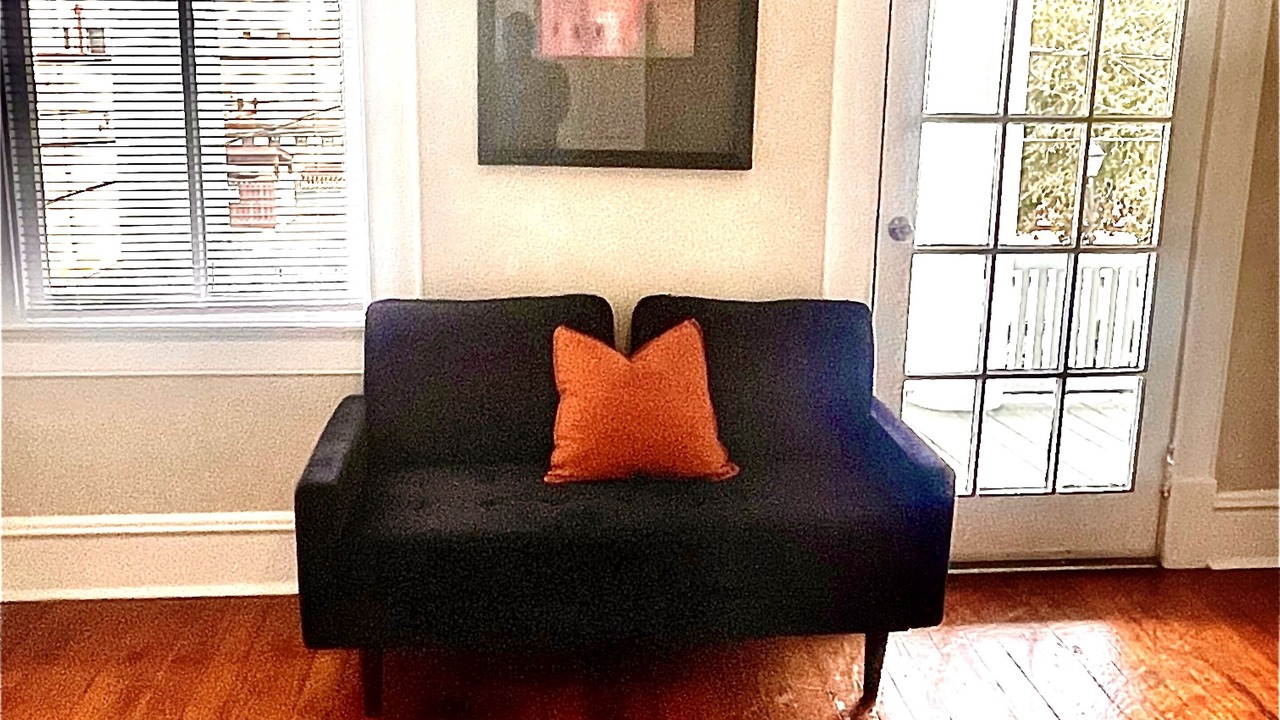 Photo of Livingroom in Downtown