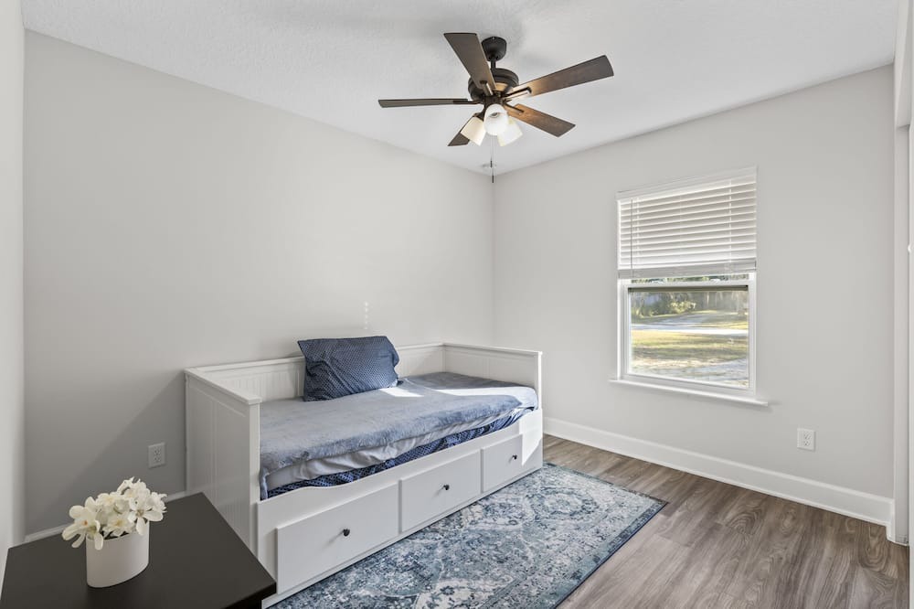 Photo of Bedroom in Melrose