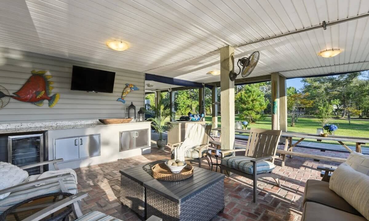 Photo of Patio Balcony in Shoreline Park