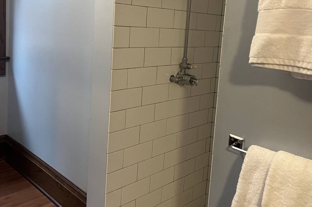 Photo of Bathroom in Wright