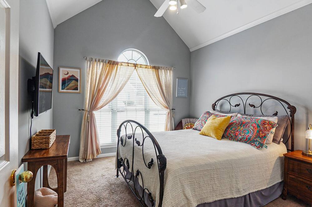 Photo of Bedroom in Pelham
