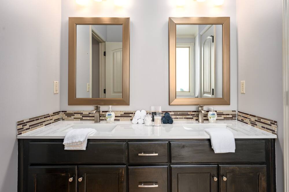 Photo of Bathroom in Wilsonville