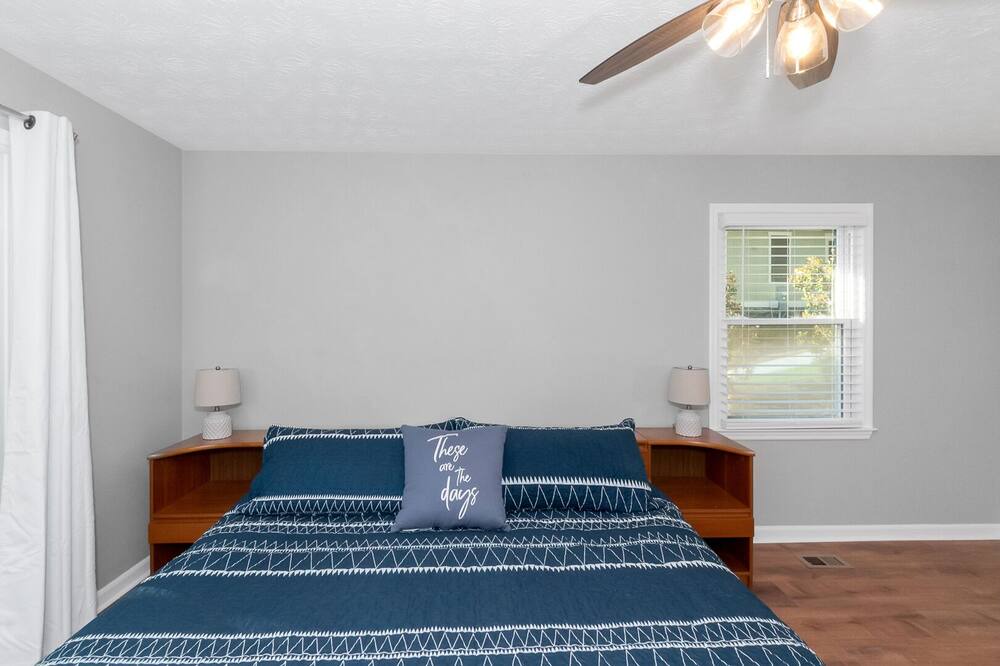 Photo of Bedroom in Eatonton