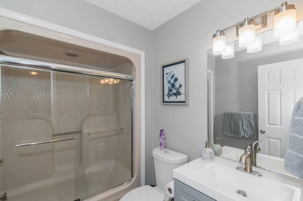 Photo of Bathroom in Eatonton