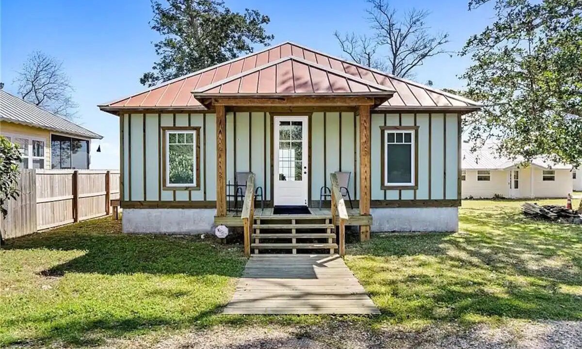 Photo of Outdoor in Theodore