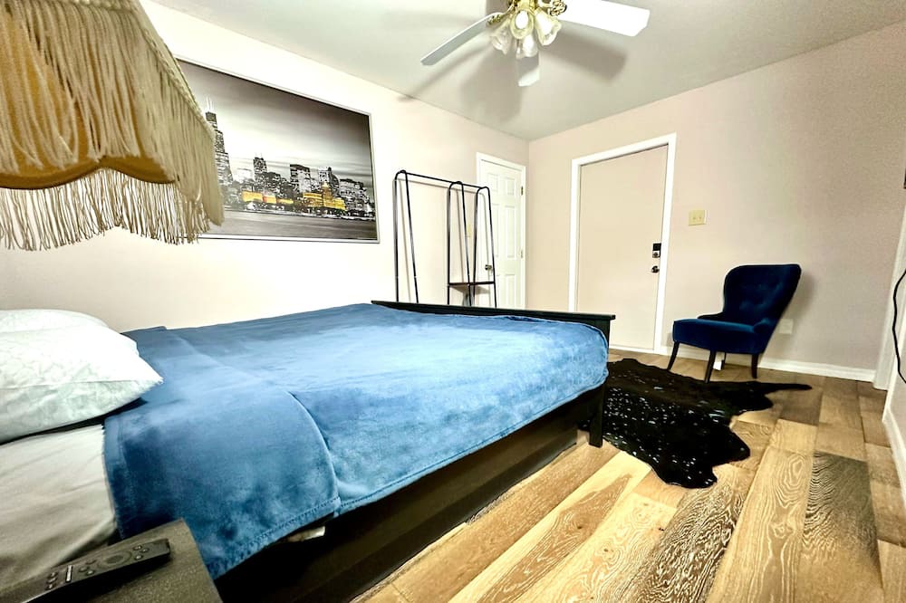 Photo of Bedroom in Mobile