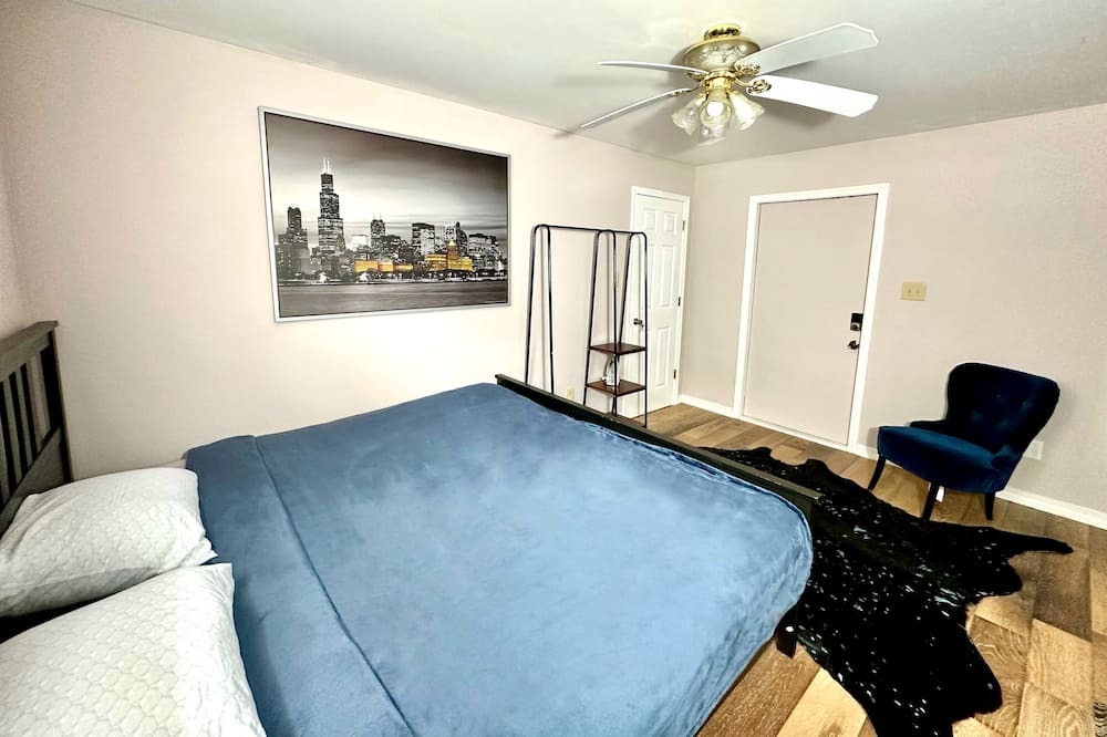 Photo of Bedroom in Mobile