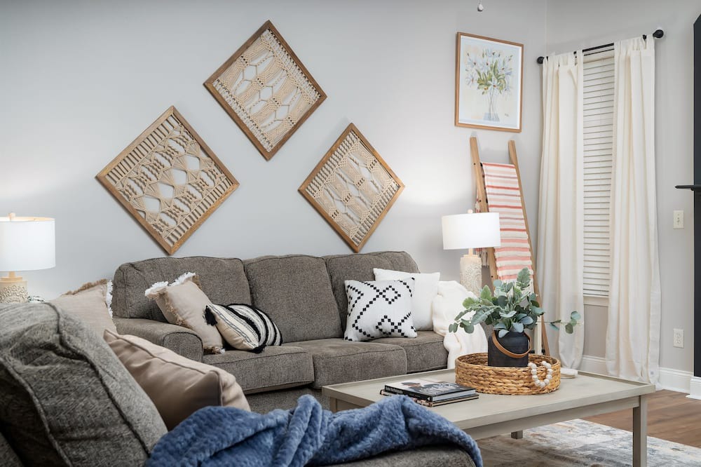 Photo of Livingroom in Alabaster