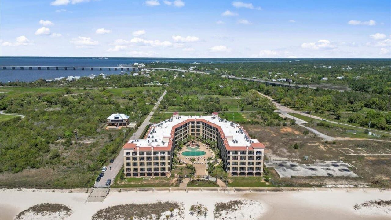 Photo of Outdoor in Henderson Point