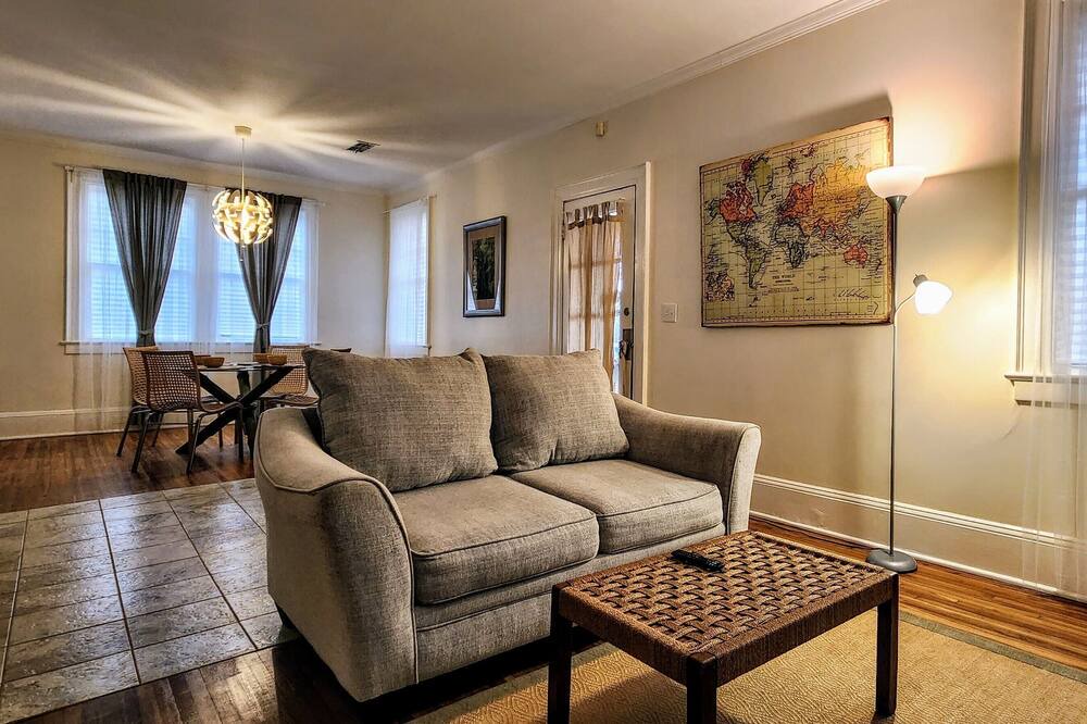 Photo of Livingroom in Montgomery