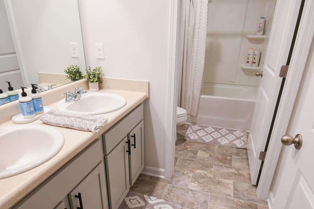 Photo of Bathroom in Grovetown