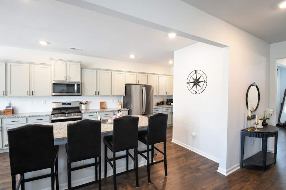 Photo of Kitchen in Grovetown