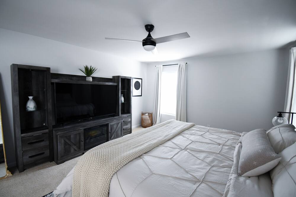 Photo of Bedroom in Grovetown