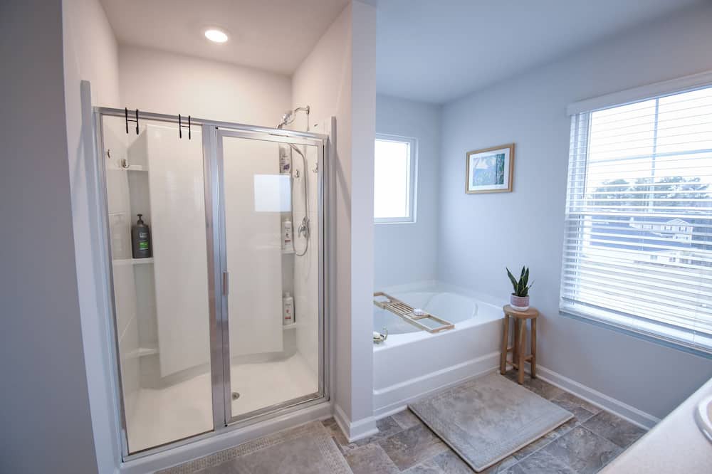 Photo of Bathroom in Grovetown